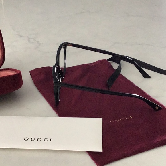 Gucci cat eye eyeglass frames GG00930 001 color black - Picture 4 of 7